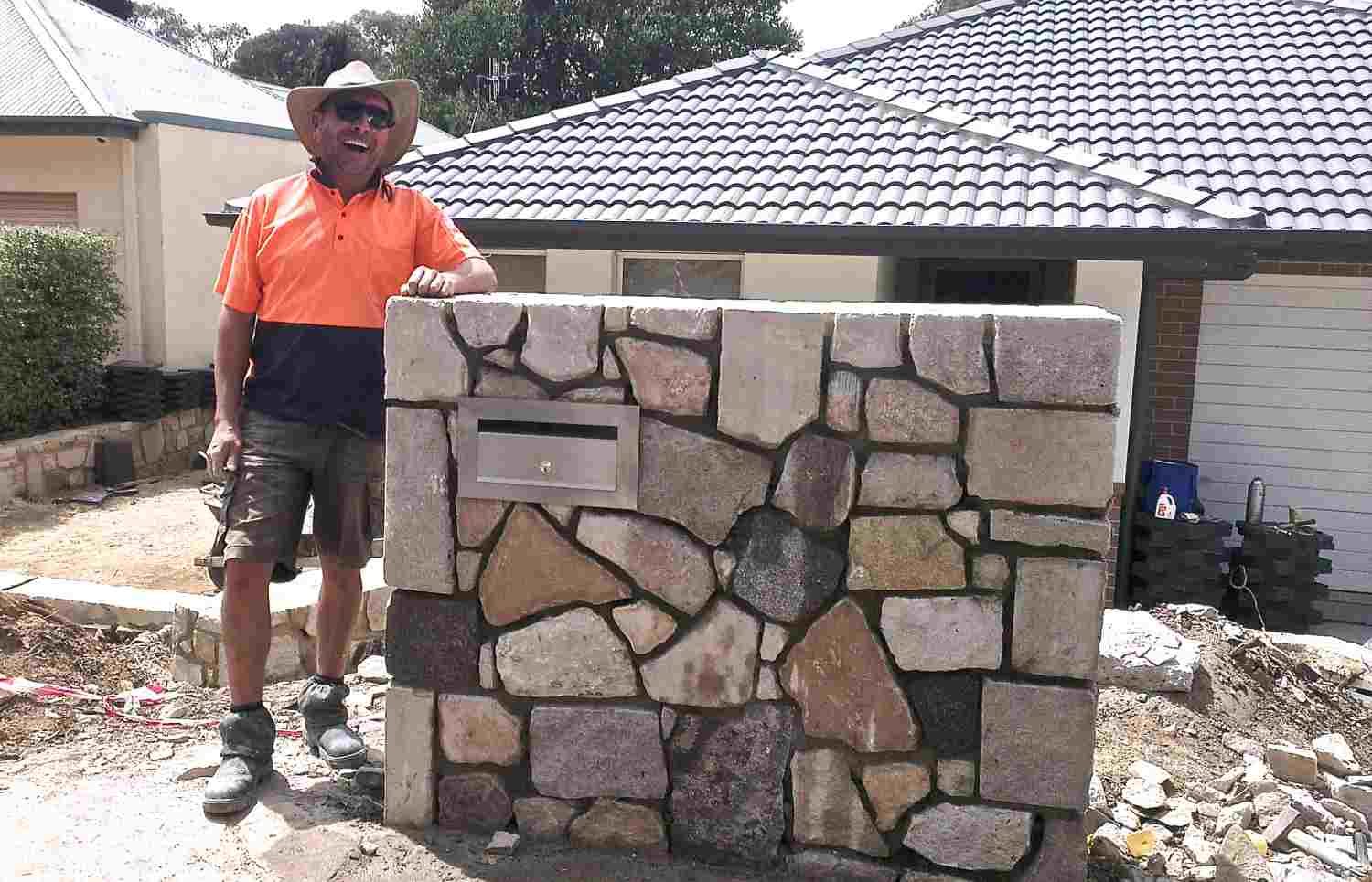 Sydney Sandstone Random Pattern (2)