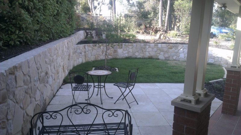 Sydney Sandstone curved walls with Steps 3